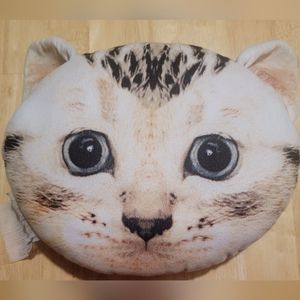Cat face pillow